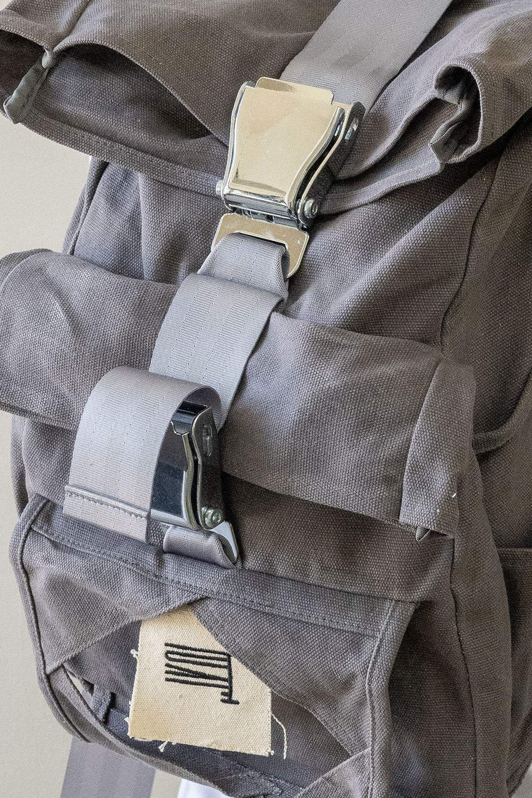 (Made-to-order) NO 2. FATHER SKY: AIRPLANE SEATBELT BACKPACK